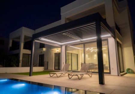 Installation de pergola, guide pour un espace ext&eacute;rieur r&eacute;ussi